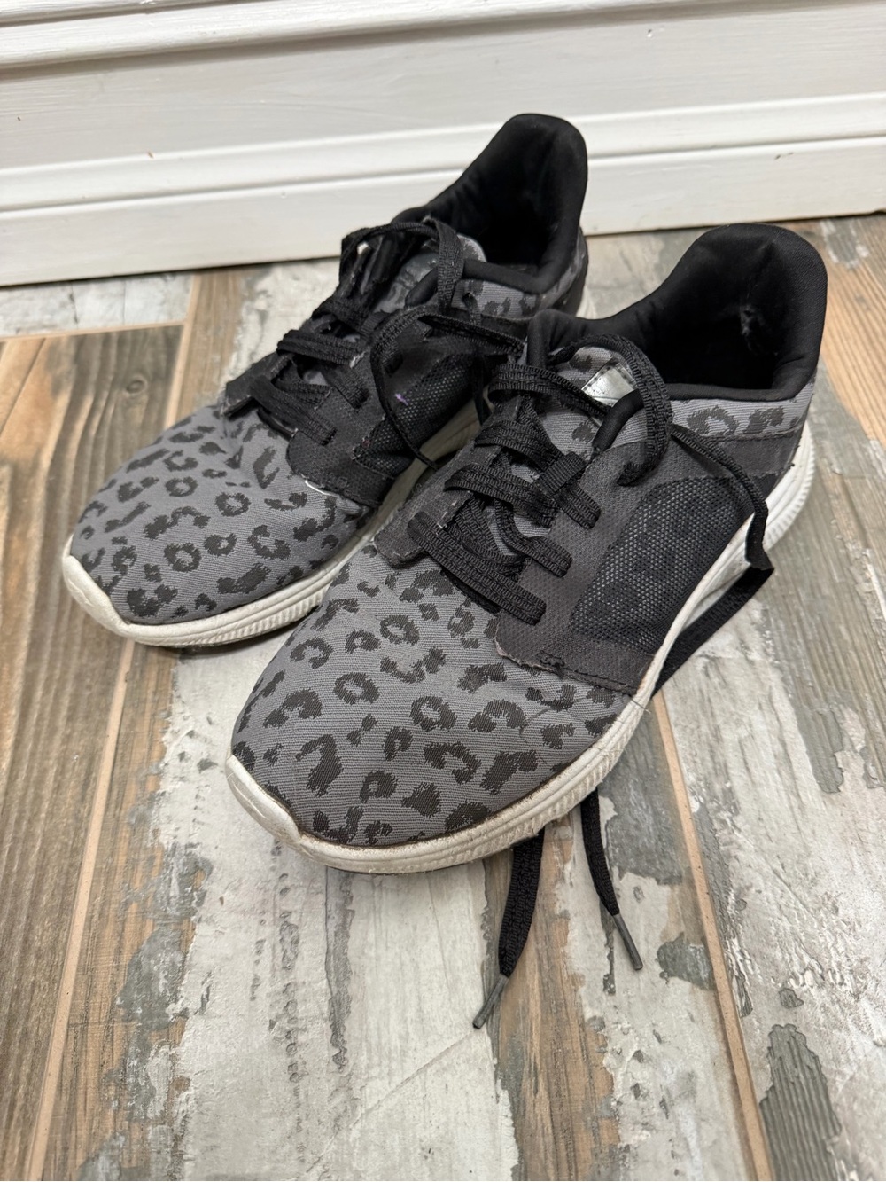 Women’s Gray Leopard Print Athletic Sneakers